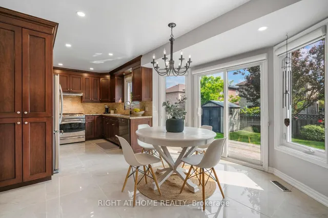 Additional image 10 of 102 Greybeaver Tr