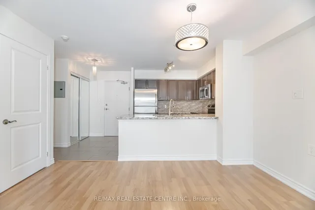 Additional image 14 of 872 Sheppard Ave Unit 616