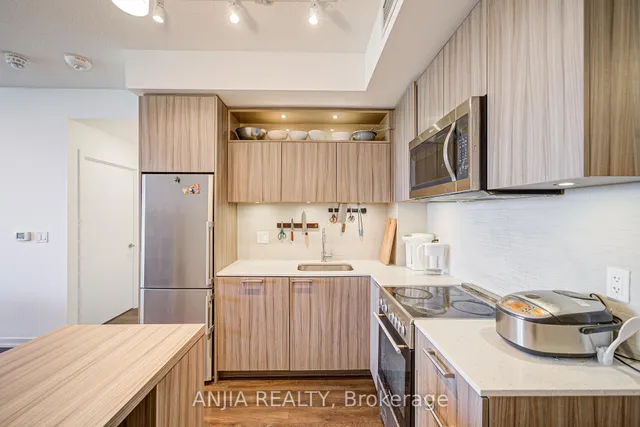 Additional image 10 of 50 Forest Manor Rd Unit 2205