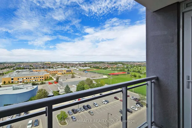 Additional image 32 of 1050 Main St Unit 1106