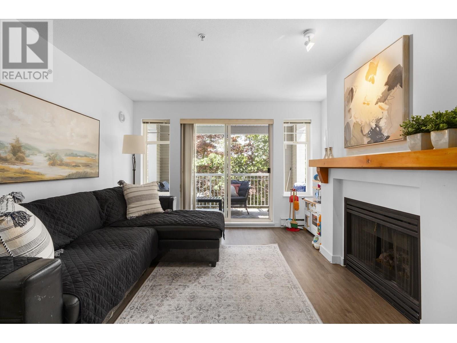 212 1432 PARKWAY BOULEVARD|Coquitlam, British Columbia V3E3L9