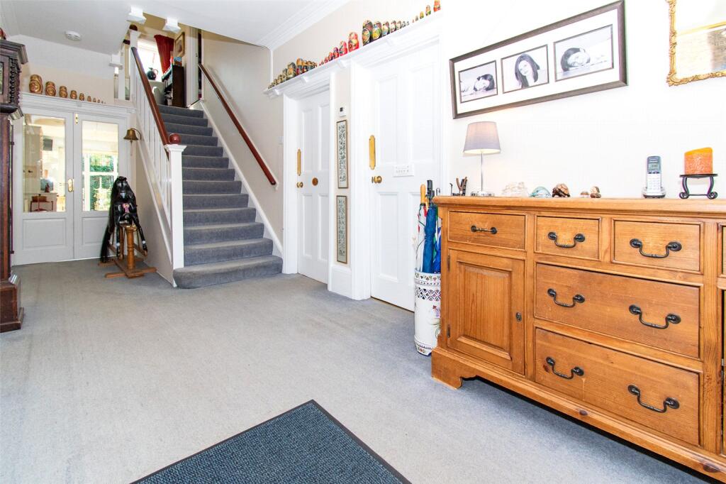 Additional image 11 of Hall Place Gardens, St. Albans, Hertfordshire, AL1