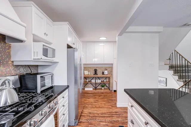 Additional image 16 of 371 Bronte St Unit 5