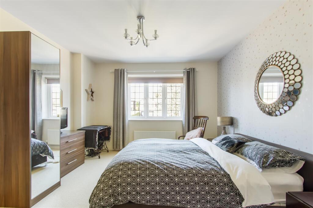 Additional image 14 of Georges Wood Road, Brookmans Park