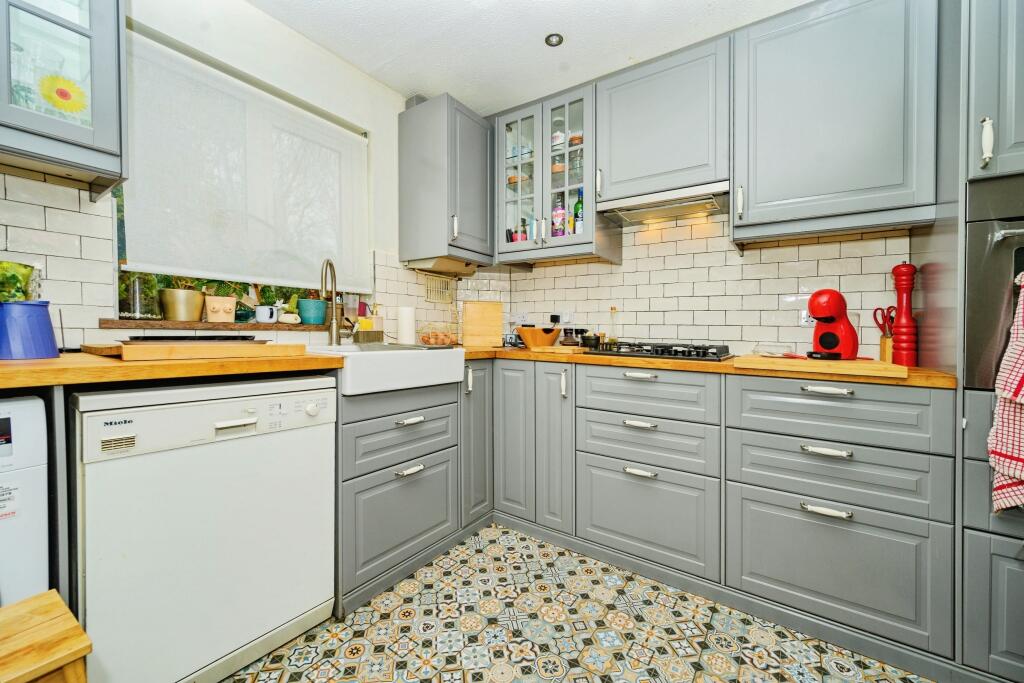 Additional image 6 of Haltside, Hatfield, AL10