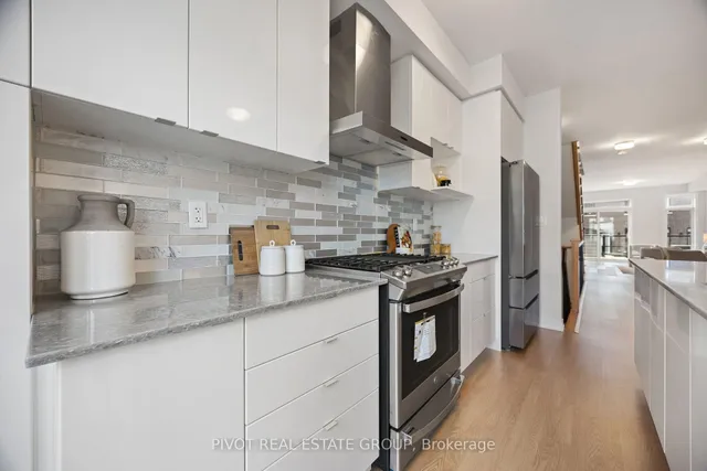 Additional image 15 of 20 Akil Thomas Gdns