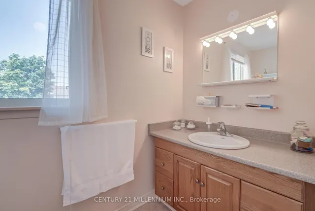 Additional image 28 of 69 Carisbrooke Crt Unit 69