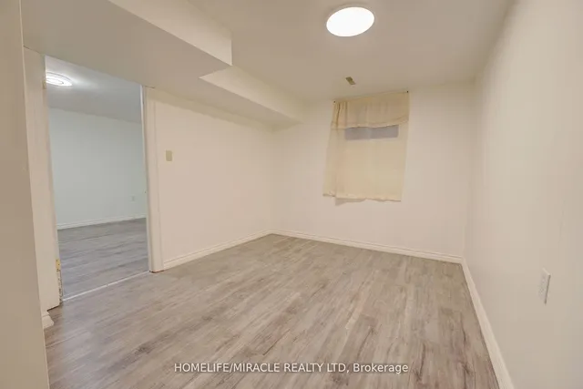 Additional image 37 of 71 Kingsview Blvd