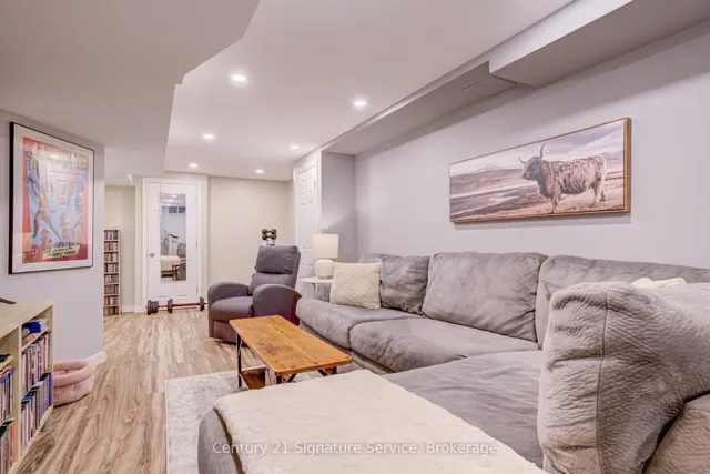 Additional image 31 of 2230 Walkers Line Unit 11