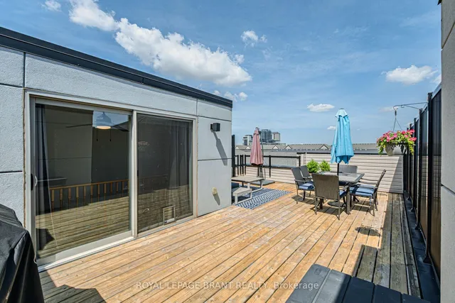 房产图片 42 - 422 Athabasca Common