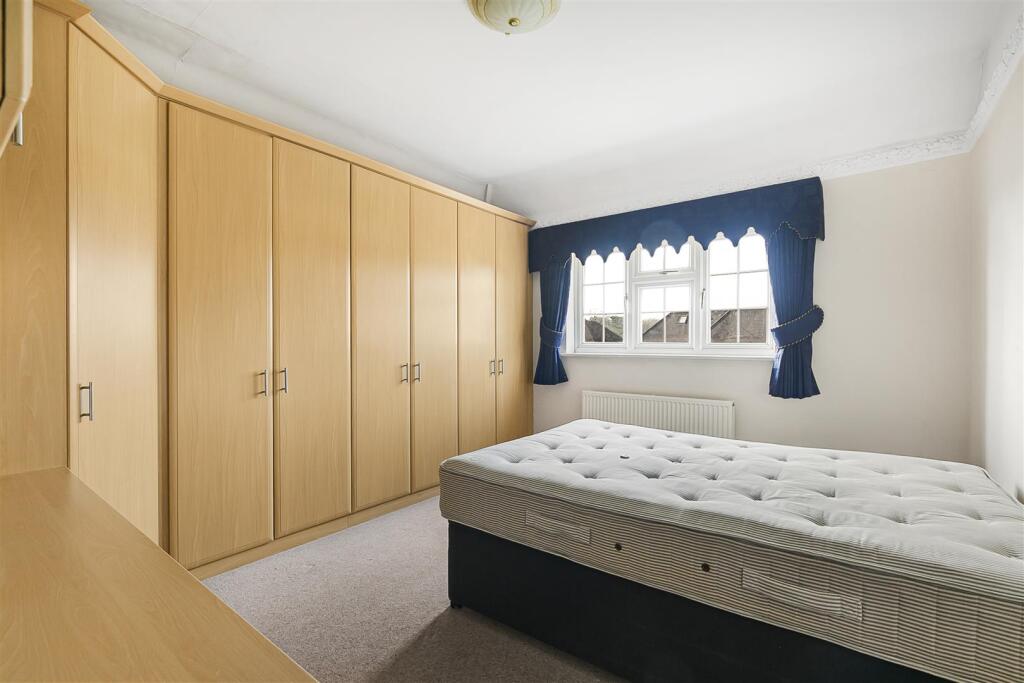 Additional image 9 of Mymms Drive, Brookmans Park, Hatfield