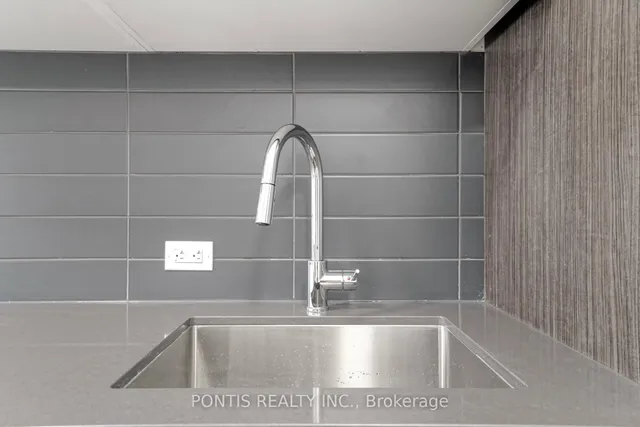 房产图片 5 - 2100 Bridletowne Circ 单元 330