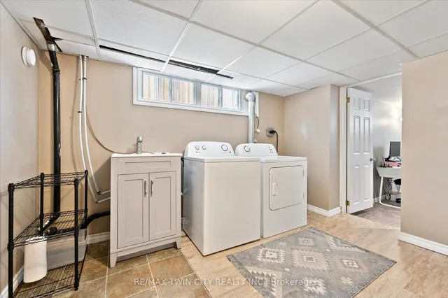 Additional image 26 of 66 Cherry St