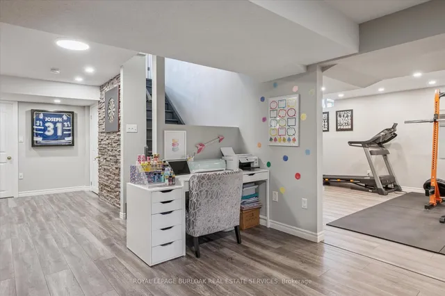 Additional image 43 of 38 Surrey Dr