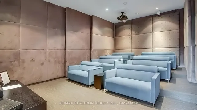 Additional image 34 of 832 Bay St Unit 4109