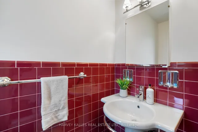 Additional image 21 of 10 Northolt Crt