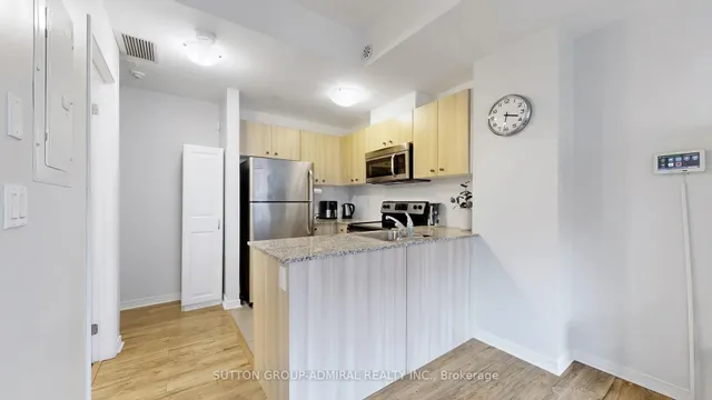 Additional image 11 of 873 Wilson Ave Unit 17