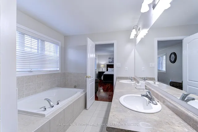 Additional image 26 of 8 Constance St