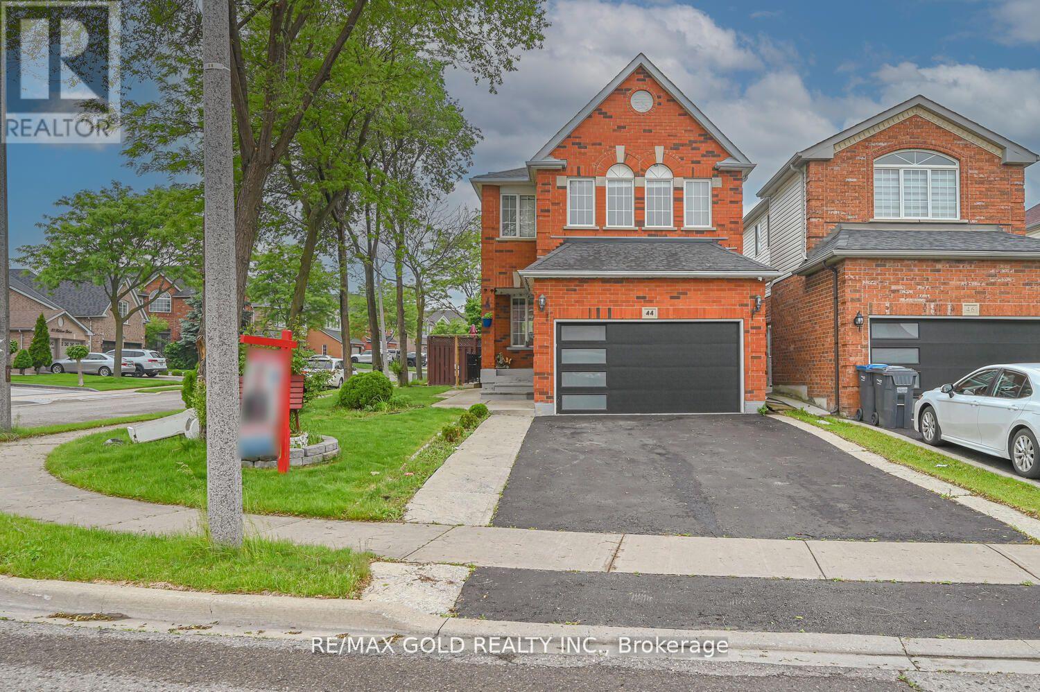 44 RIBBON DRIVE|Brampton (Sandringham-Wellington), Ontario L6R2C5