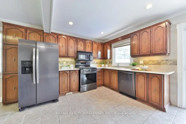 Additional image 6 of 111 Elgin Dr