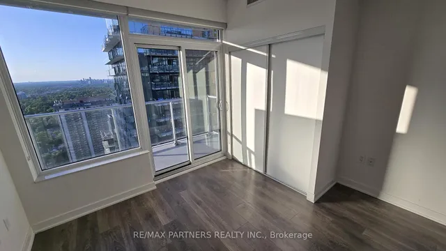 Additional image 10 of 99 Broadway Ave Unit LPH03