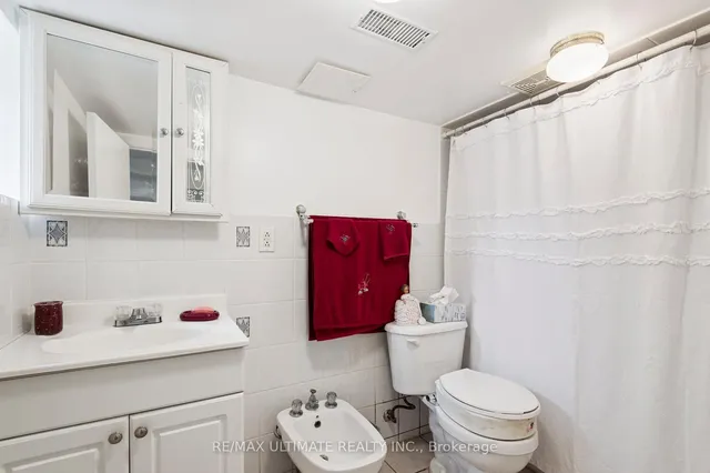 Additional image 11 of 998 Ossington Ave