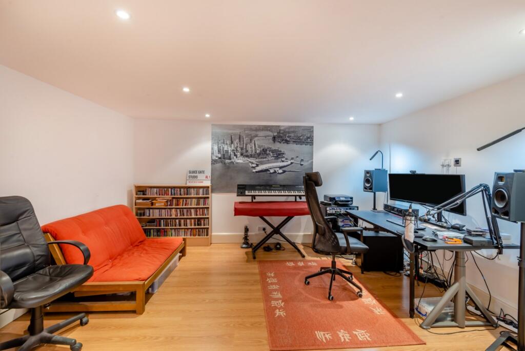 Additional image 26 of Alma Road, St. Albans