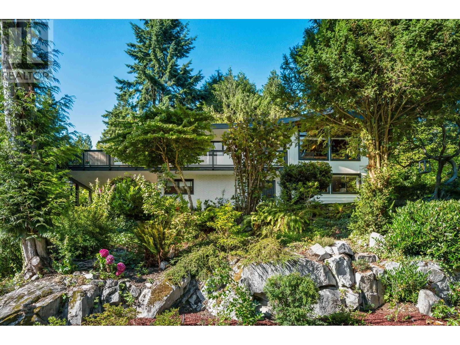 4007 BAYRIDGE AVENUE|West Vancouver, British Columbia V7V3J7