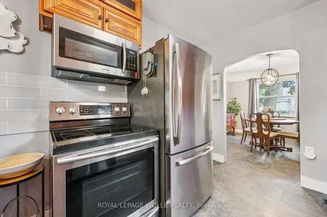 Additional image 12 of 854 Guelph St