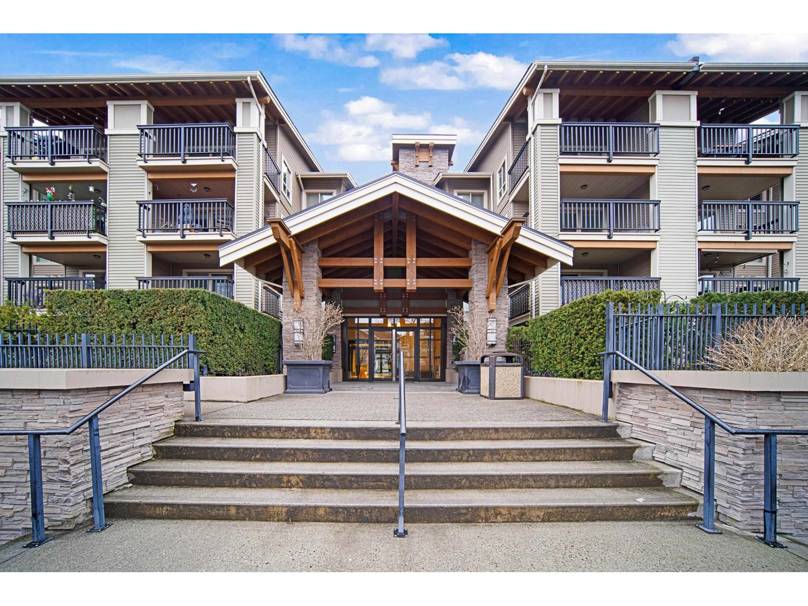 310 21009 56 AVENUE|Langley, British Columbia V3A0C9