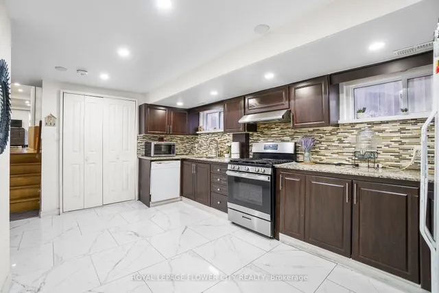 房产图片 24 - 167 SHOREHAM Dr