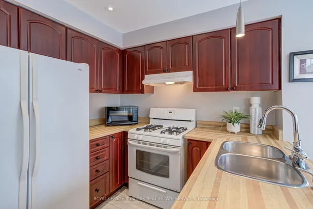 Additional image 13 of 2055 Hunters Wood Dr