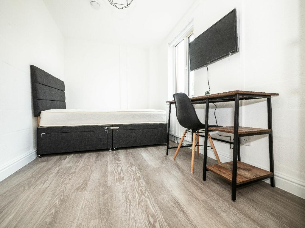 Additional image 5 of Raddlebarn Court, Selly Oak, Birmingham, West Midlands, B29