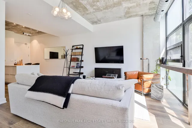 Additional image 4 of 60 Bathurst St Unit 211