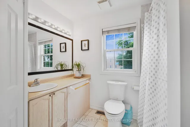 房产图片 25 - 365 Brisdale Dr