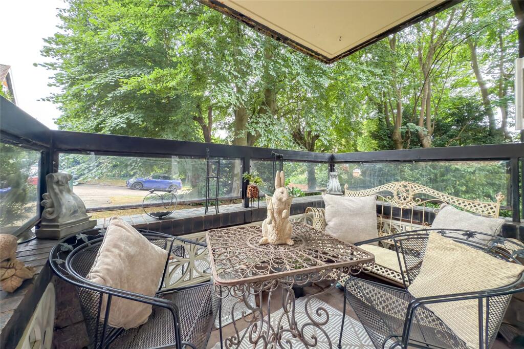 Additional image 9 of Stakers Court, Milton Road, Harpenden, Hertfordshire, AL5