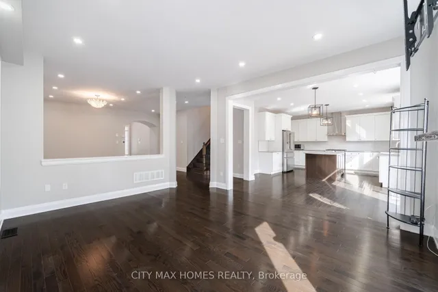 Additional image 17 of 8 Amberglow Crt