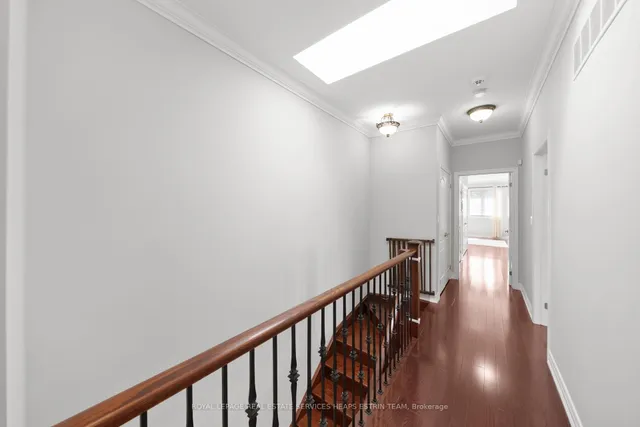 Additional image 18 of 15 Watt Ave