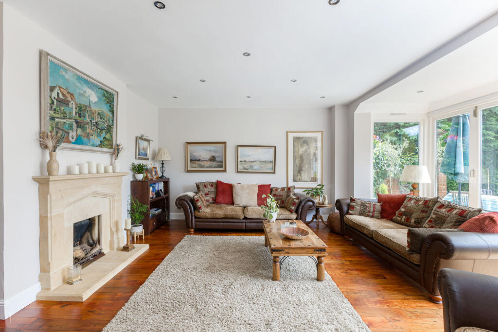 Additional image 13 of Hatching Green Close, Harpenden, AL5