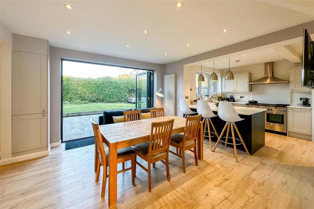 Additional image 5 of South Close, St. Albans, Hertfordshire, AL2