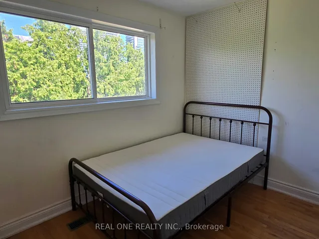 Additional image 23 of 37 Bessarion Rd