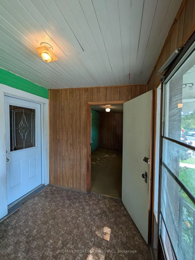 Additional image 11 of 13 Fifteenth St