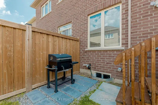 Additional image 44 of 128 Finegan Circ