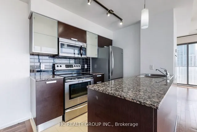 Additional image 13 of 38 Grenville St Unit 3303