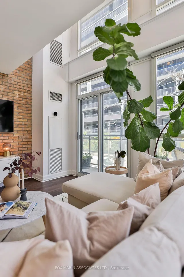 Additional image 12 of 1029 King St Unit 230