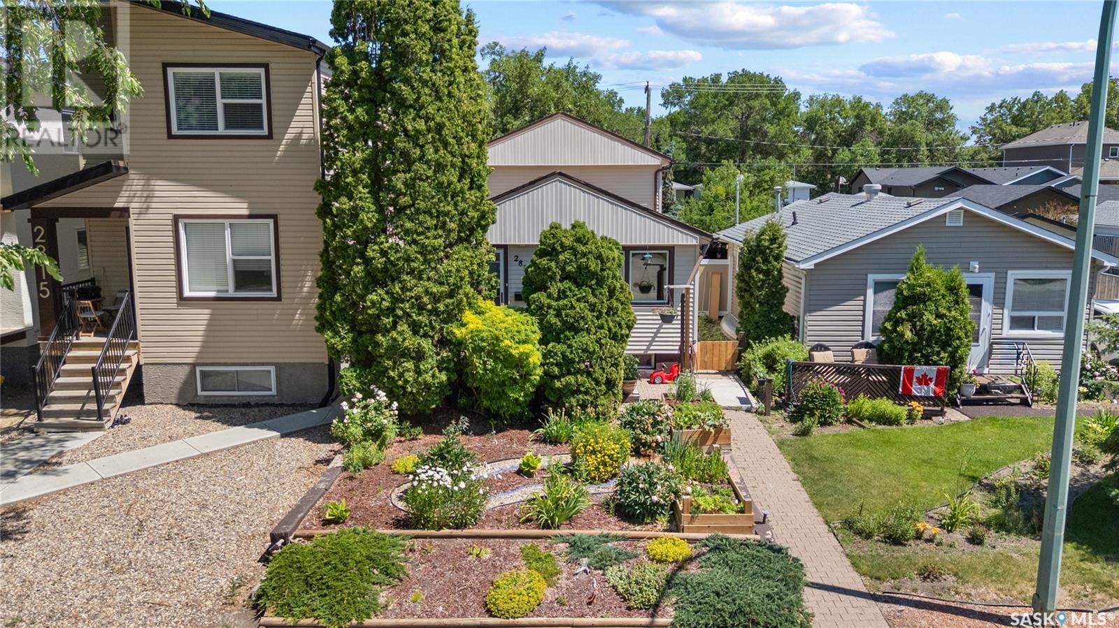 2819 McDonald STREET|Regina, Saskatchewan S4N3A1