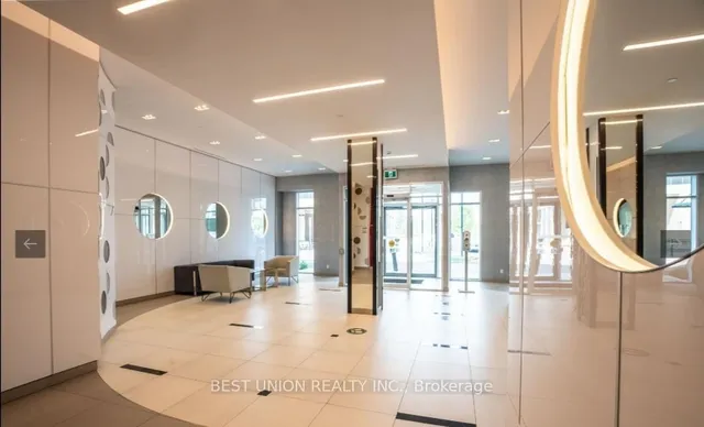 Additional image 4 of 30 Meadowglen Pl Unit 904