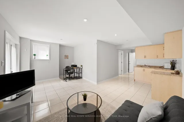 Additional image 31 of 15 Watt Ave