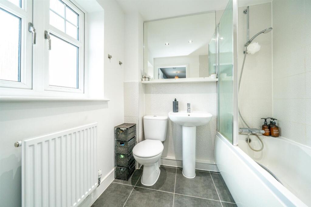 Additional image 17 of Kestrel Way, St. Albans