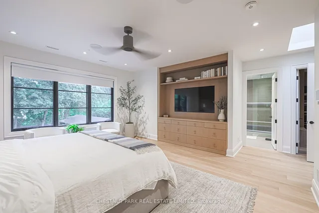 Additional image 32 of 142 Buckingham Ave